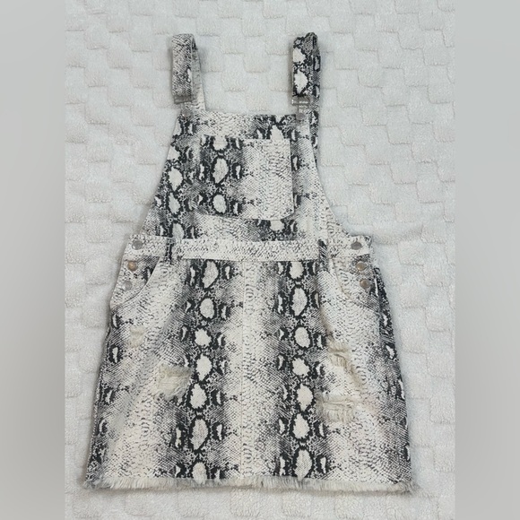 POL Dresses & Skirts - POL Snakeskin Overall Dress Size L